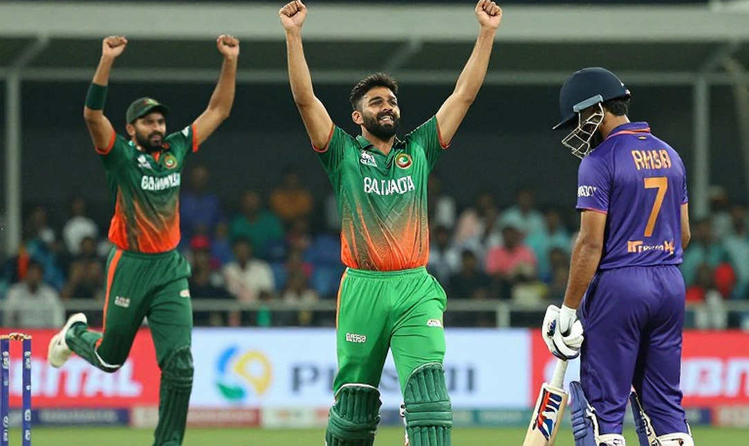 ফাঁকা ঘর, ভরা বাজার: ক্রিকেটের নীরব প্লেয়ার-অর্থনীতি ফাঁকা ঘর, ভরা বাজার: ক্রিকেটের নীরব প্লেয়ার-অর্থনীতি