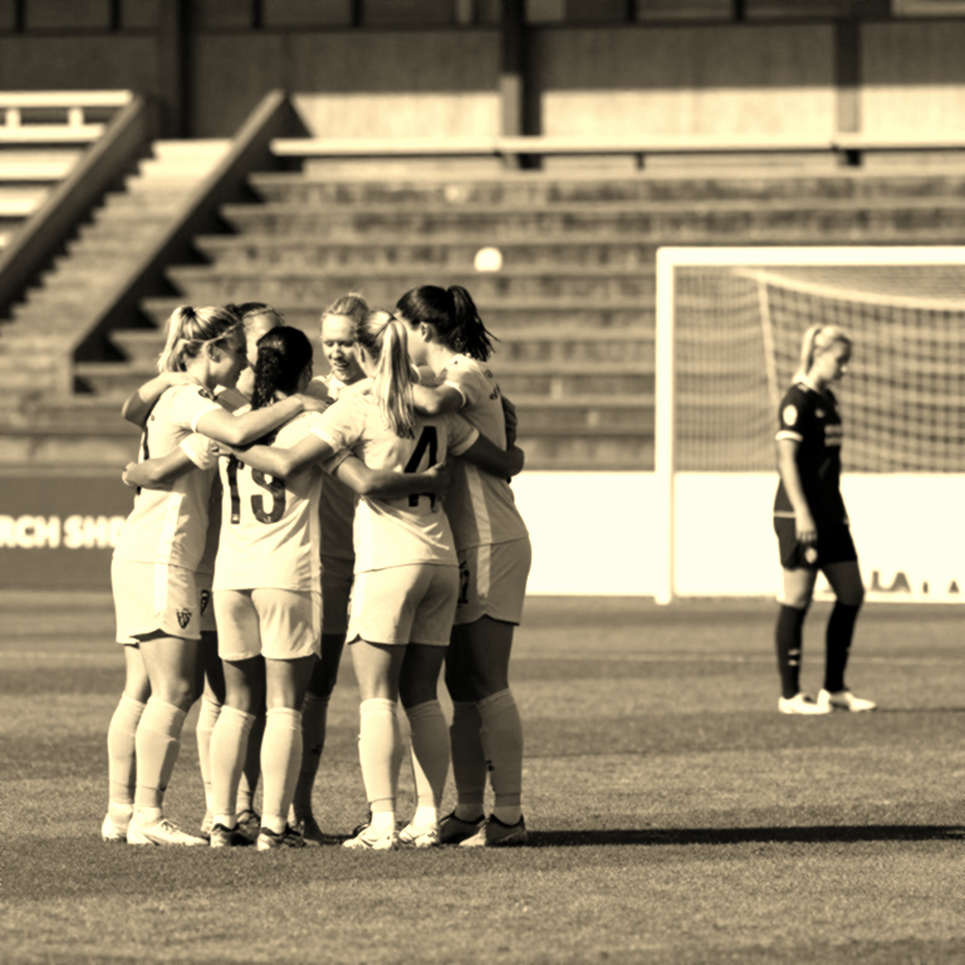 মাদ্রিদের রাতে স্পেনের জার্সি, গ্রুপো ফির্মের মঞ্চ আর ওচোয়ার খাতা: ২০২৬-এর বাজার আসলে এখনই খুলে গেছে মাদ্রিদের রাতে স্পেনের জার্সি, গ্রুপো ফির্মের মঞ্চ আর ওচোয়ার খাতা: ২০২৬-এর বাজার আসলে এখনই খুলে গেছে