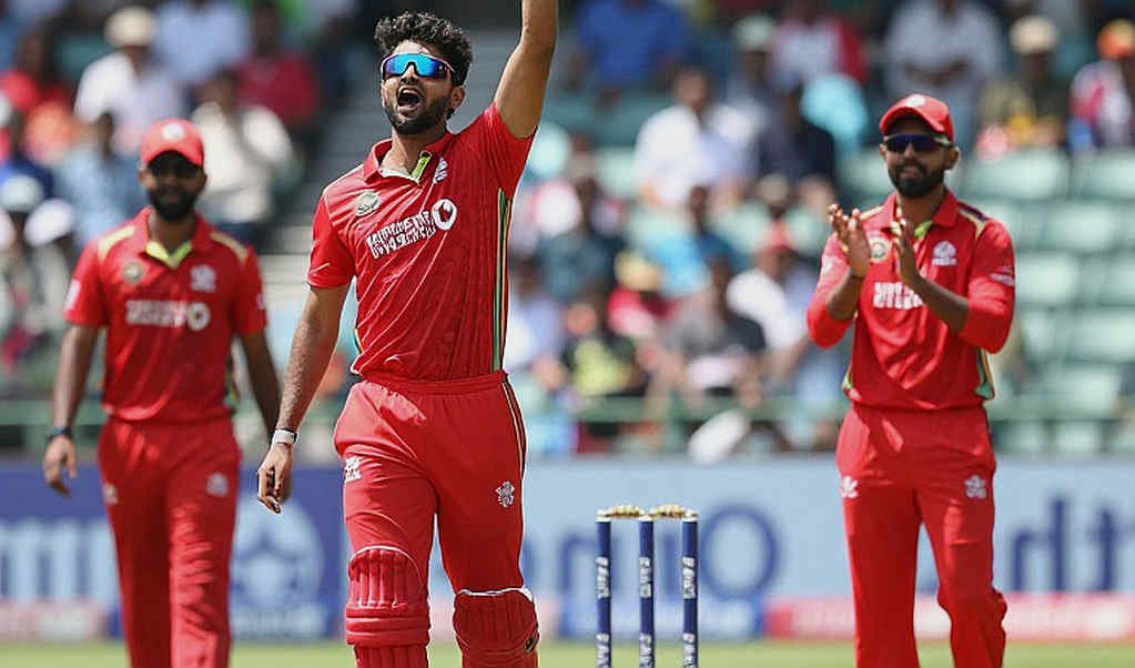 আইপিএলের ৩ এ এম ফোন কল: ২,০০০ কোটি টাকার নিলামে কে আসলে কাকে কেনে আইপিএলের ৩ এ এম ফোন কল: ২,০০০ কোটি টাকার নিলামে কে আসলে কাকে কেনে