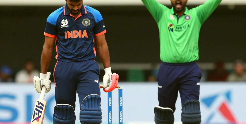 ইমপ্যাক্ট প্লেয়ারের খাতা: নিলামের টেবিলে অলরাউন্ডারের দাম চুপচাপ বদলে গেল কেন ইমপ্যাক্ট প্লেয়ারের খাতা: নিলামের টেবিলে অলরাউন্ডারের দাম চুপচাপ বদলে গেল কেন