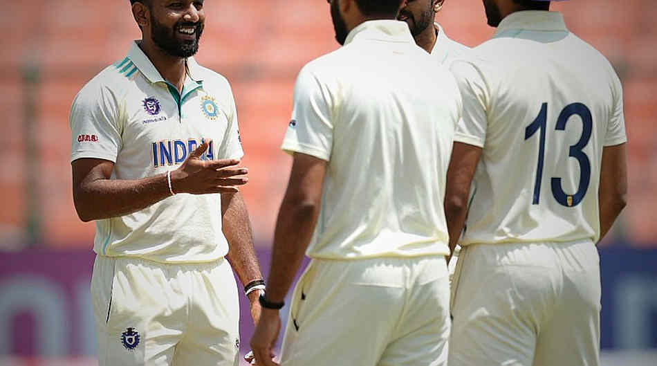 ২৭৯/৬ থেকে ৩০৫: রাওয়ালপিন্ডিতে পাকিস্তানের শেষ পাঁচ ওভারের অটোপসি
