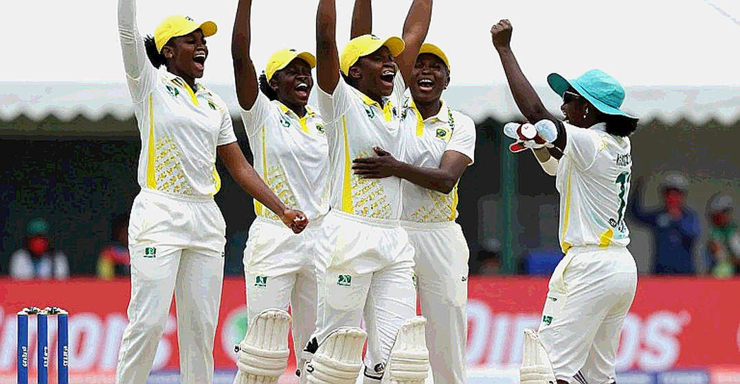 Cricket Analytics' Silent Collapse: The Promise and the Trap of Blockchain for Data Trust Cricket Analytics' Silent Collapse: The Promise and the Trap of Blockchain for Data Trust