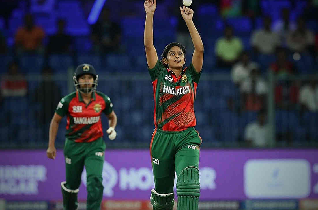 মুলতানের ৯৯ রান: একটি অ্যাঙ্কর ইনিংস, ছড়ানো বোলিং, আর স্কোরকার্ড যে সংখ্যাটা লিখতে ভুলে গেছে মুলতানের ৯৯ রান: একটি অ্যাঙ্কর ইনিংস, ছড়ানো বোলিং, আর স্কোরকার্ড যে সংখ্যাটা লিখতে ভুলে গেছে