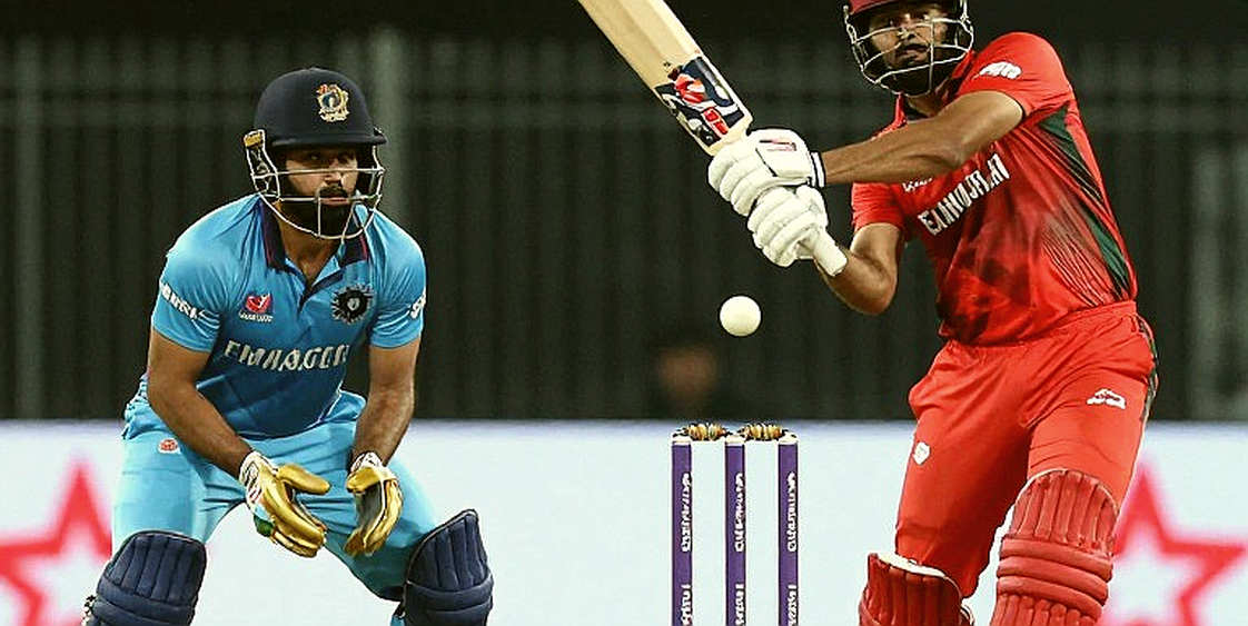 হ্যামস্ট্রিং, কাফ আর পিঠের চাপ: উইলিয়াম ও'রোর্কের শরীর যেভাবে নিউজিল্যান্ডের পরিকল্পনা লিখছে হ্যামস্ট্রিং, কাফ আর পিঠের চাপ: উইলিয়াম ও'রোর্কের শরীর যেভাবে নিউজিল্যান্ডের পরিকল্পনা লিখছে